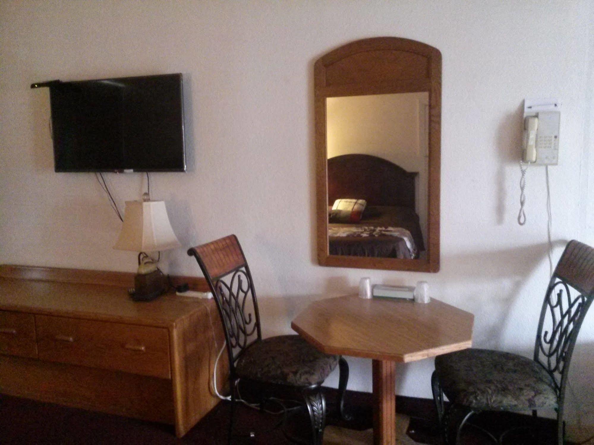 Budget Inn Όλμπανι Εξωτερικό φωτογραφία