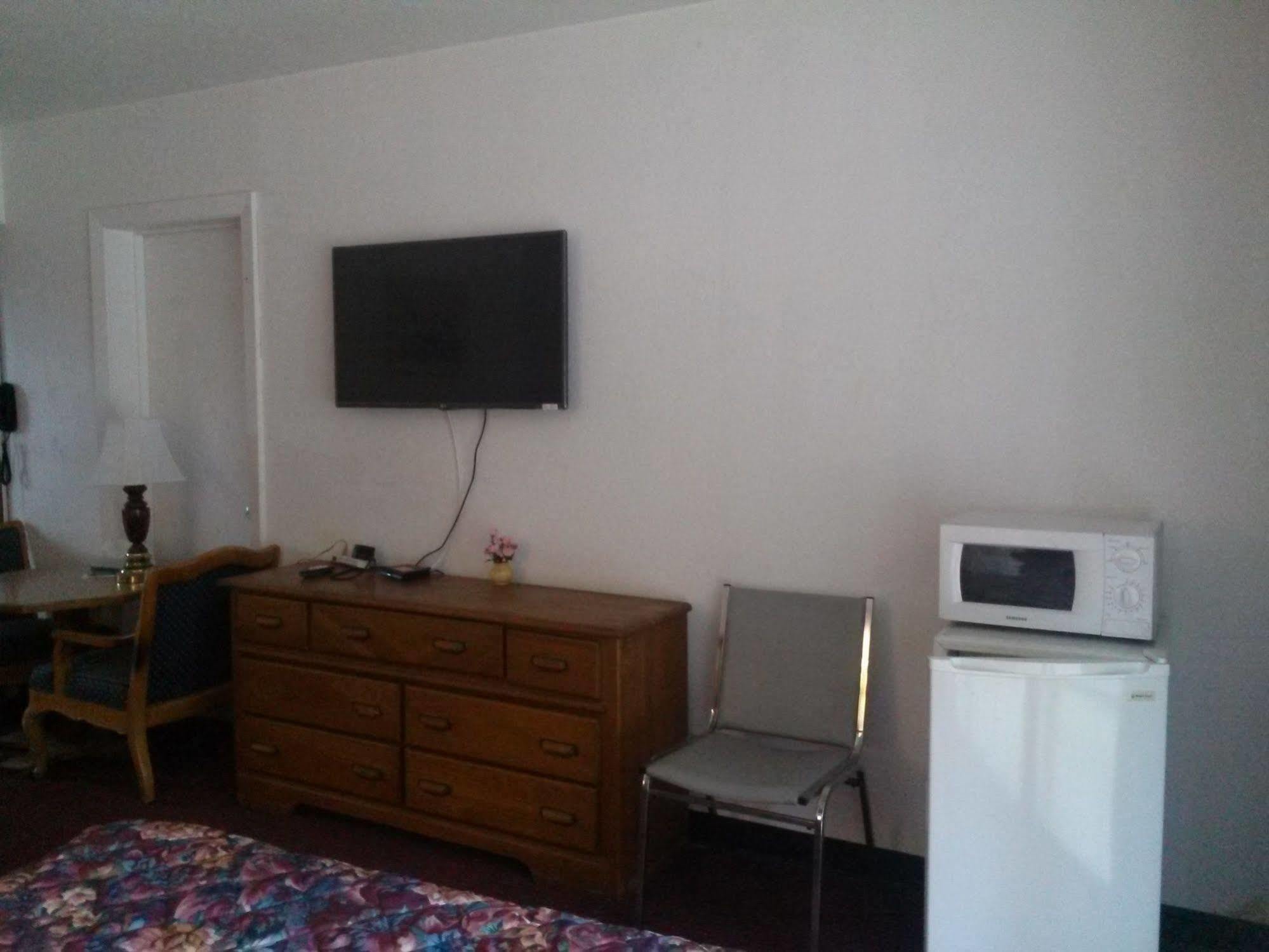 Budget Inn Όλμπανι Εξωτερικό φωτογραφία