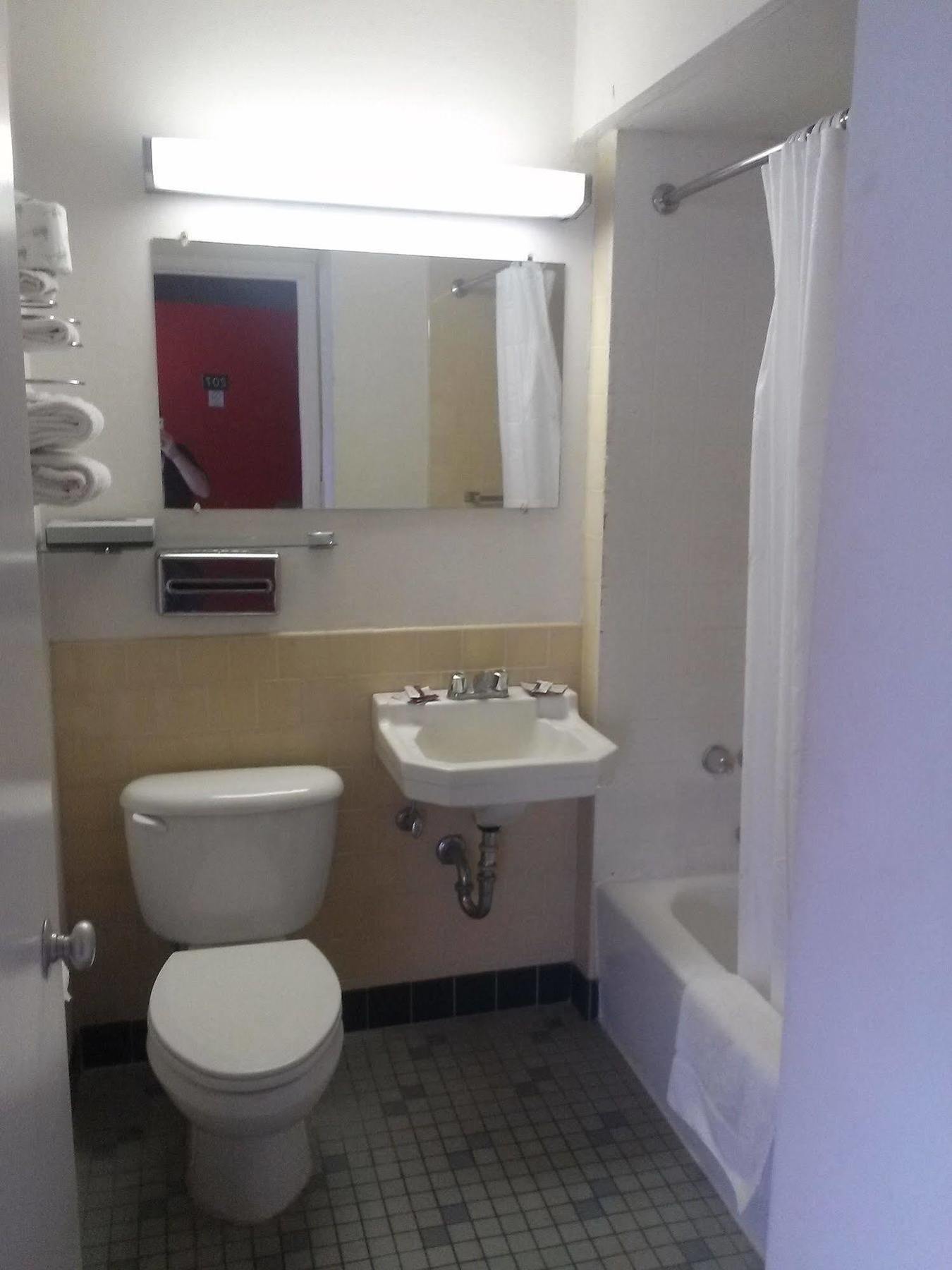 Budget Inn Όλμπανι Εξωτερικό φωτογραφία